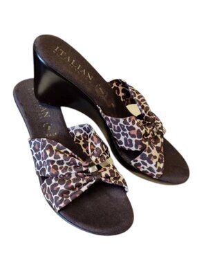 "Italian Shoemakers" Animal Print Open Toe Wedge Heel Sandal/Slip-On Size 9